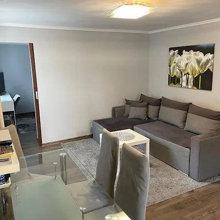 Lazur Apartment *